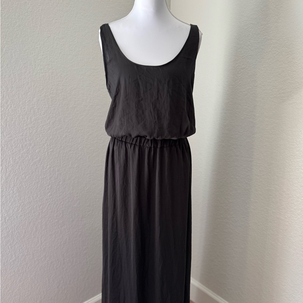 Black Sleeveless Maxi Dress